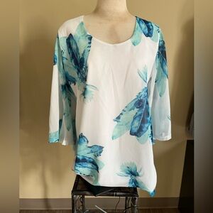 Women’s dress shirt